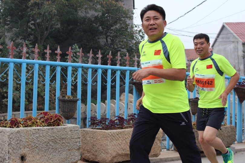 泰信張總途中風(fēng)采 泰信張總途中風(fēng)采