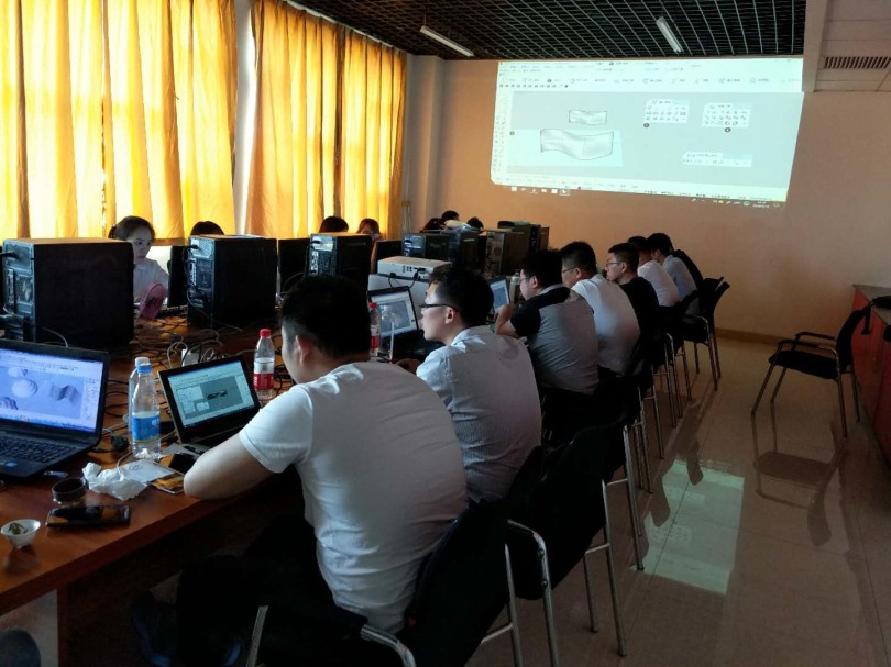 明珠科技參加犀牛軟件培訓(xùn)1 明珠科技參加犀牛軟件培訓(xùn)1