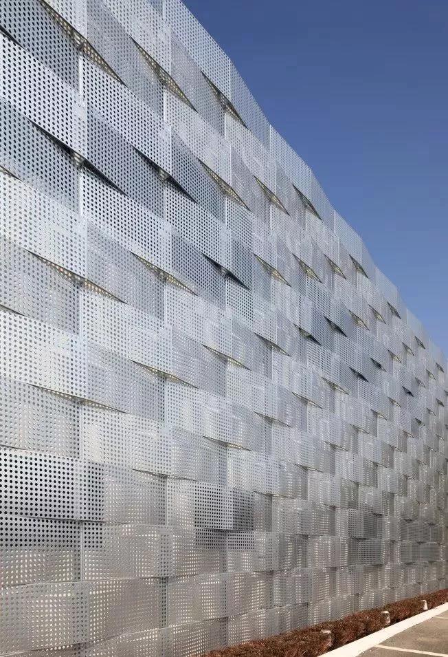 雕花鋁單板幕墻11 雕花鋁單板幕墻11