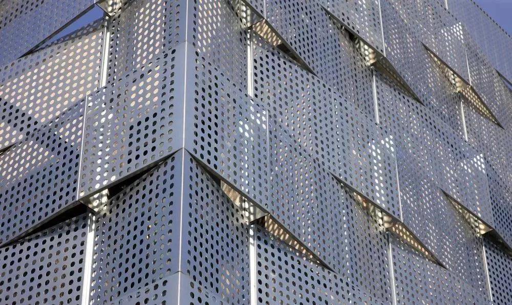 雕花鋁單板幕墻14 雕花鋁單板幕墻14