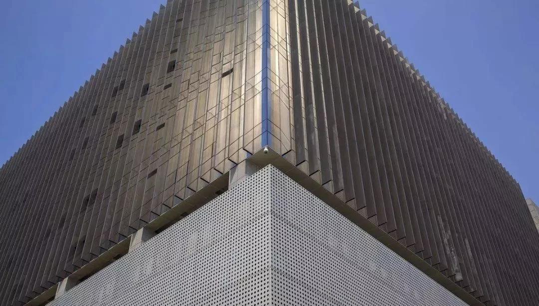 雕花鋁單板幕墻20 雕花鋁單板幕墻20