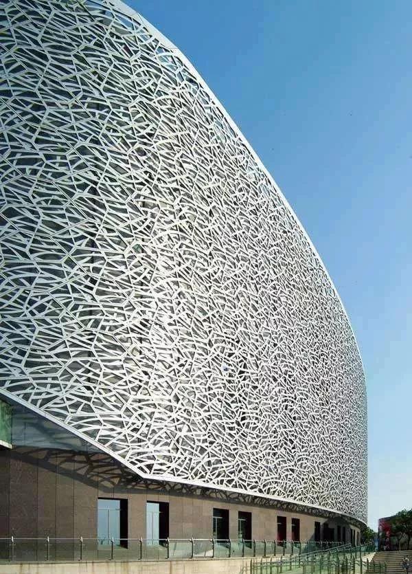 雕花穿孔鋁單板幕墻22 雕花穿孔鋁單板幕墻22