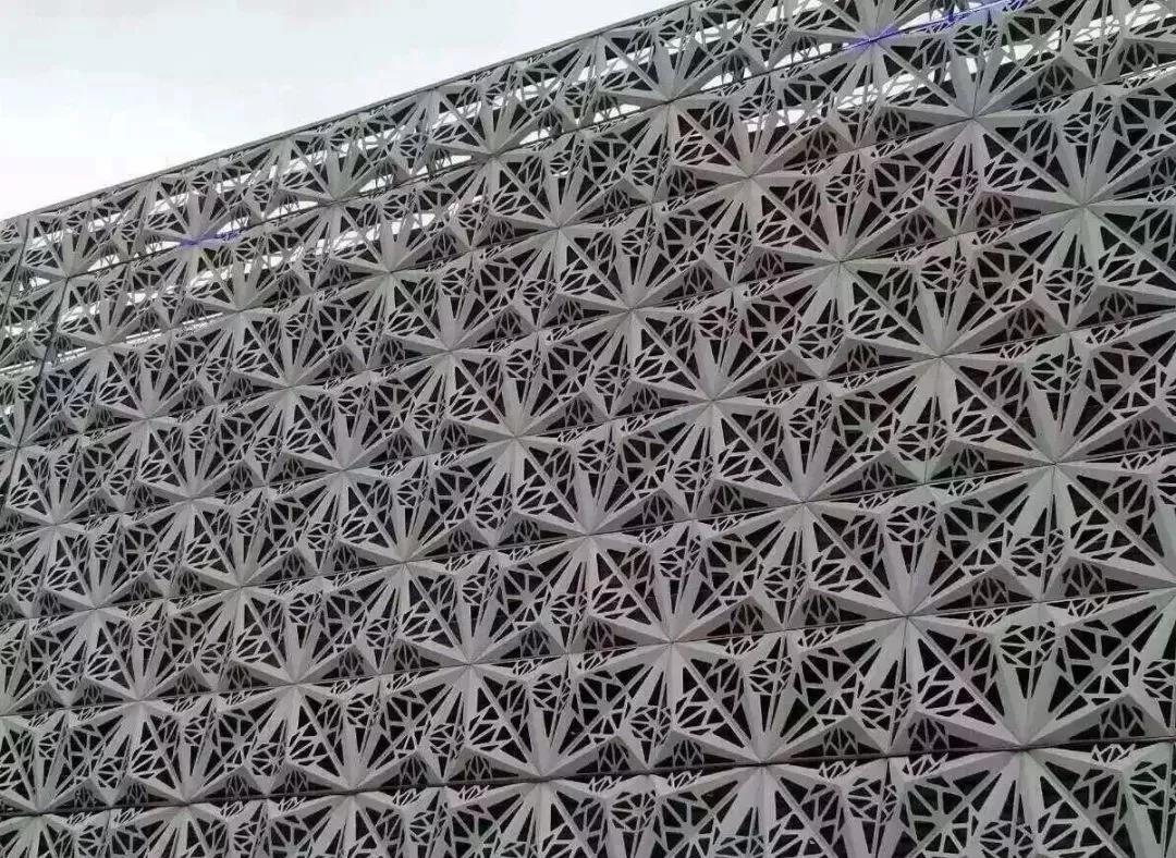 雕花穿孔鋁單板幕墻31 雕花穿孔鋁單板幕墻31