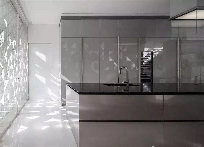 擁有三角形縷空鋁單板立面的特拉維夫住宅19 擁有三角形縷空鋁單板立面的特拉維夫住宅19