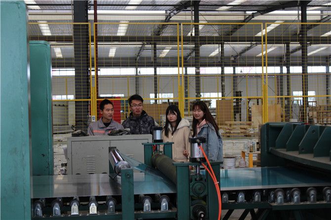 山東農(nóng)業(yè)大學(xué)土木工程專業(yè)師生來泰信股份參觀學(xué)習(xí)7 山東農(nóng)業(yè)大學(xué)土木工程專業(yè)師生來泰信股份參觀學(xué)習(xí)7