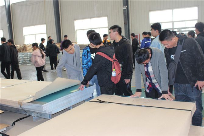 山東農(nóng)業(yè)大學(xué)土木工程專業(yè)師生來泰信股份參觀學(xué)習(xí)8 山東農(nóng)業(yè)大學(xué)土木工程專業(yè)師生來泰信股份參觀學(xué)習(xí)8