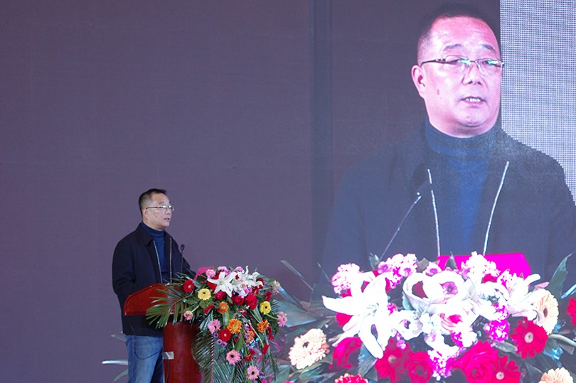 黃啟賓 董事長(zhǎng) 黃啟賓 董事長(zhǎng)