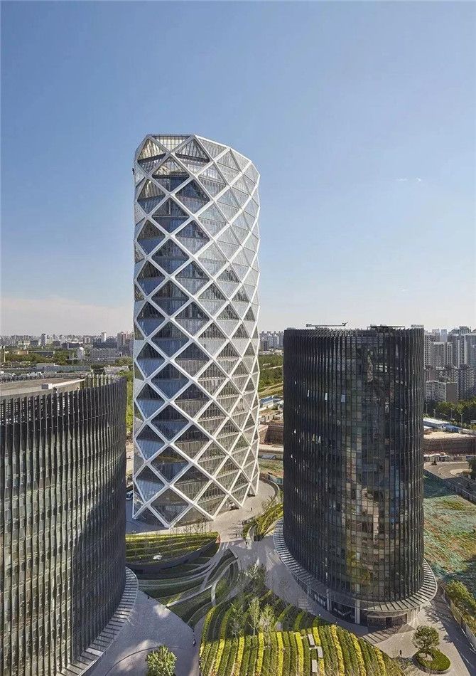 粗線條建筑幕墻賞析